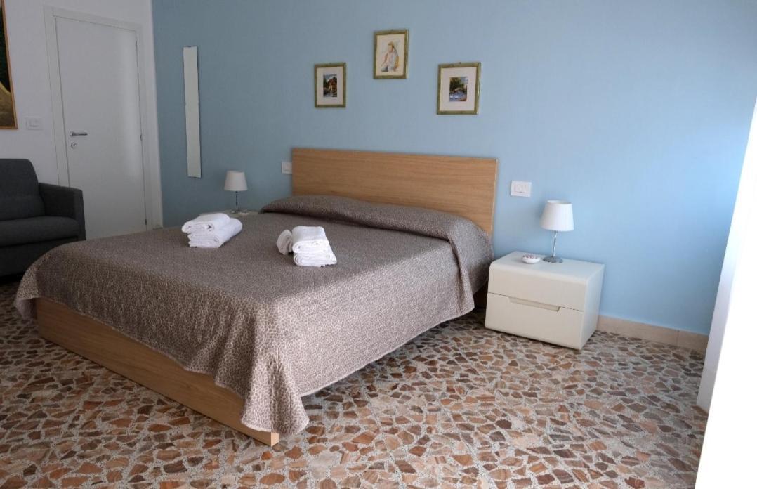Sole & Luna Guest House Bari Exterior foto